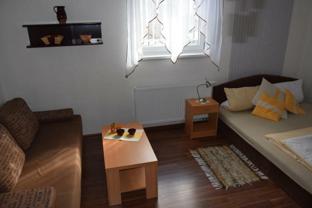 Veľký Meder Belany Studios מראה חיצוני תמונה